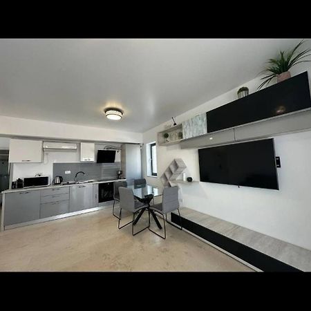 Seafront Papaya Apartment Нэводари Экстерьер фото