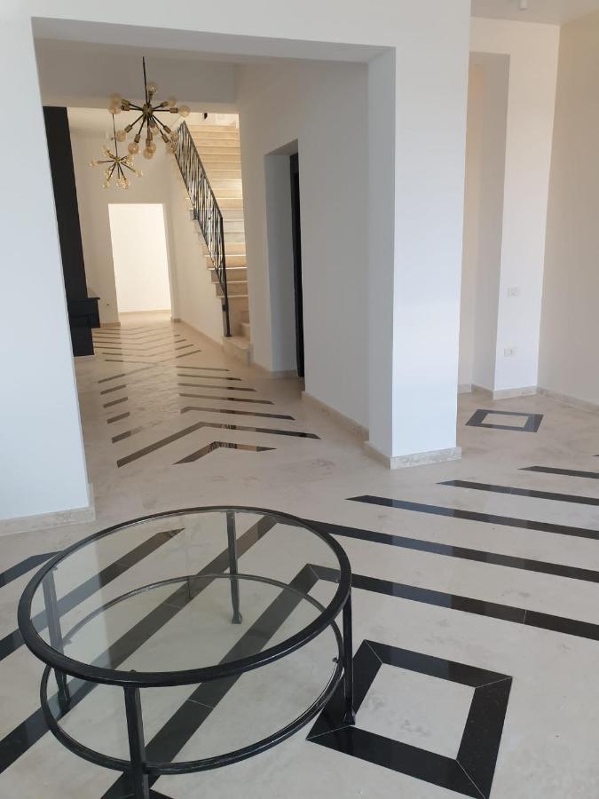 Seafront Papaya Apartment Нэводари Экстерьер фото