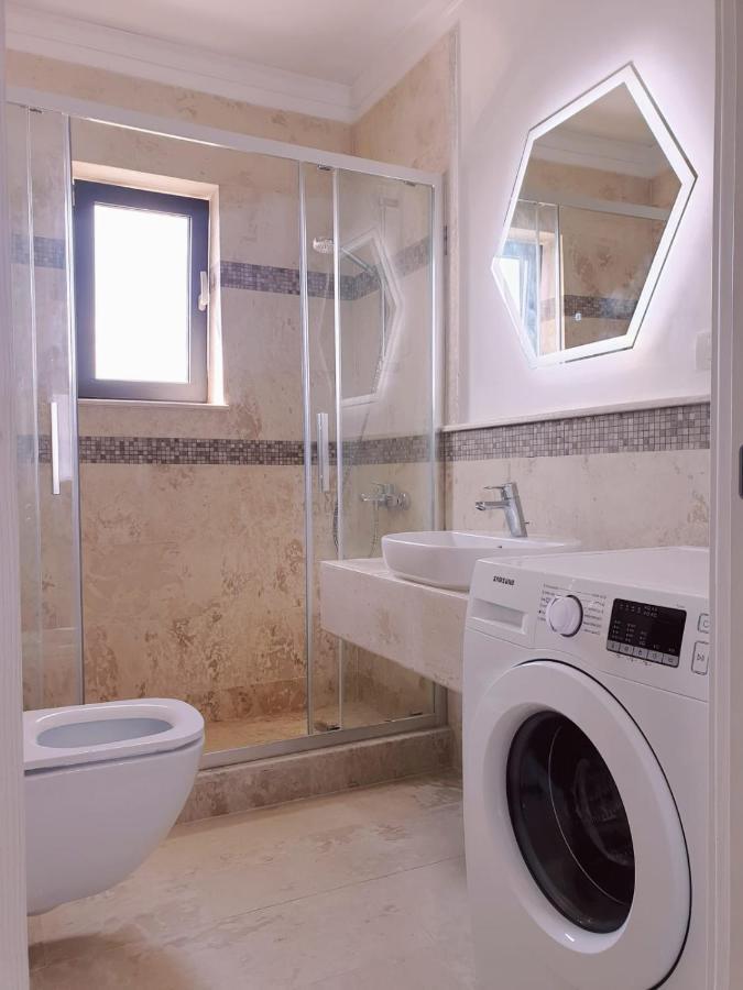 Seafront Papaya Apartment Нэводари Экстерьер фото